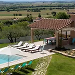 Luxury Marigold View I Comfort Sauna & Infinity Pool *