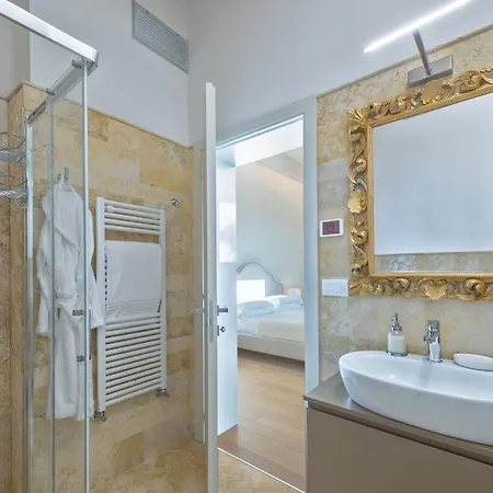 Luxury Marigold View I Comfort Sauna & Infinity Pool Apartament
