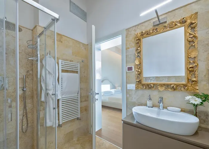 Luxury Marigold View I Comfort Sauna & Infinity Pool Apartment