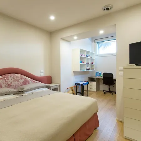 Luxury Marigold View I Comfort Sauna & Infinity Pool Appartement *