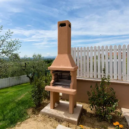 Luxury Marigold View I Comfort Sauna & Infinity Pool Appartement *